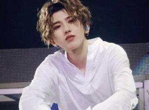 蔡徐坤娱乐圈吃瓜视频,揭秘明星幕后生活 第2张 蔡徐坤娱乐圈吃瓜视频,揭秘明星幕后生活 第2张